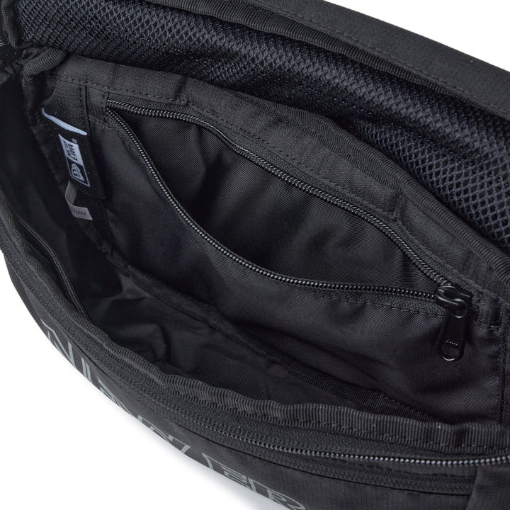 New Era กระเป๋า รุ่น NEW ERA CORE BLACK EXPLORER WAIST BAG