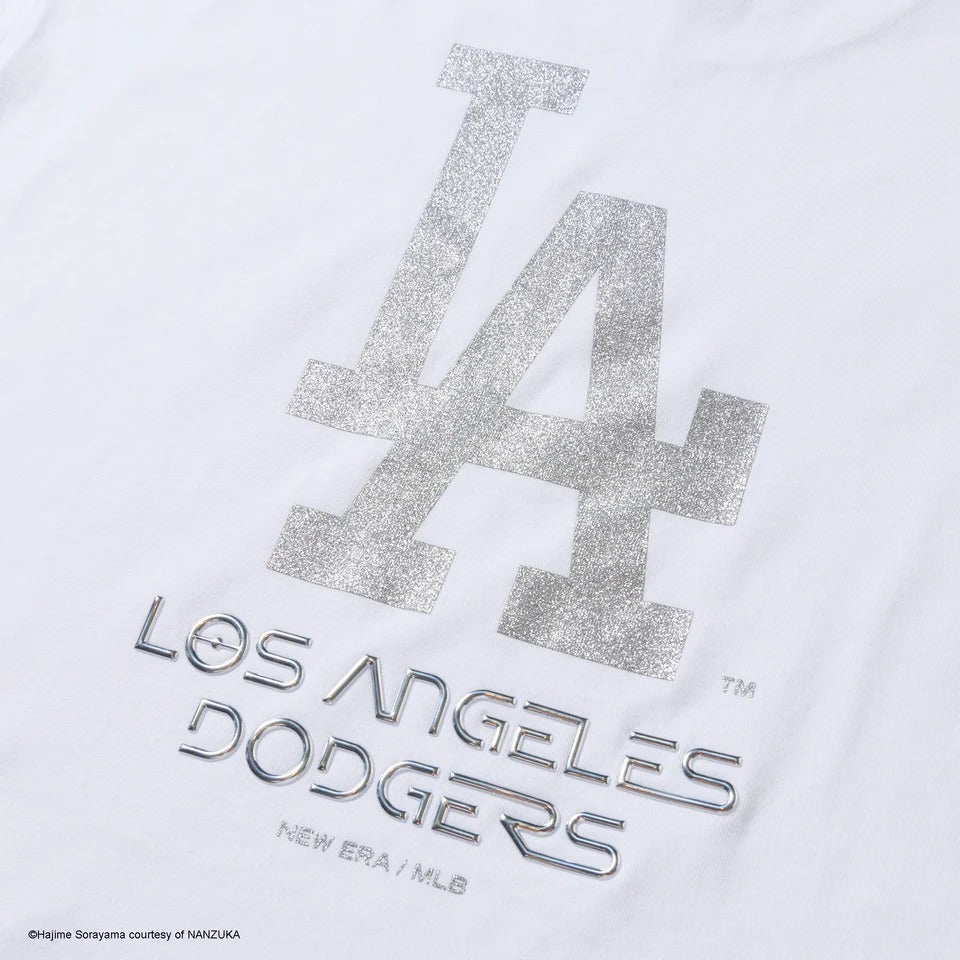 New Era เสื้อยืดแขนสั้นรุ่น New Era X Hajime Sorayama Los Angeles Dodgers White Oversized Short Sleeve T-Shirt