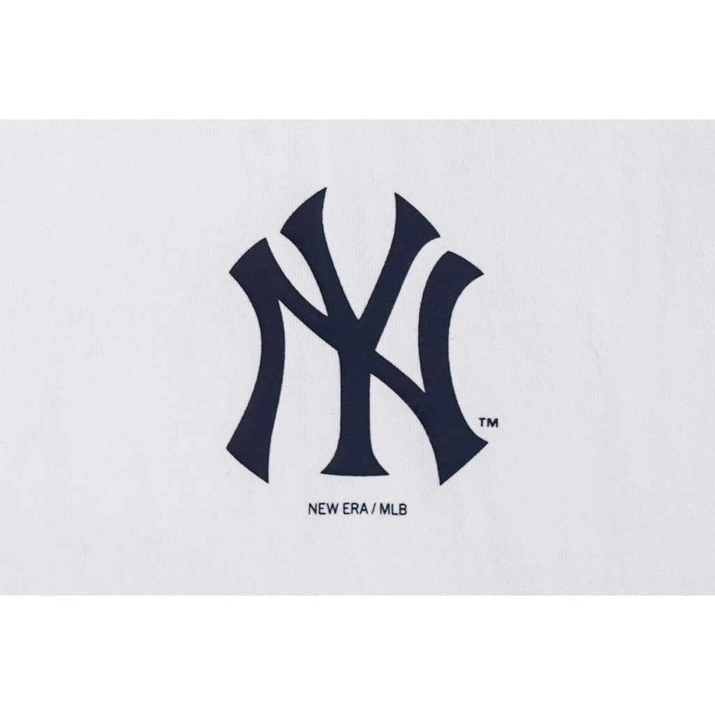 เสื้อโอเวอร์ไซส์ New Era รุ่น New York Yankees Playing Cards White Oversized Short Sleeve Tee