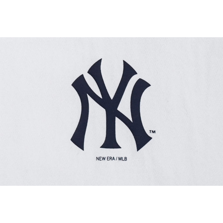 เสื้อโอเวอร์ไซส์ New Era รุ่น New York Yankees Playing Cards White Oversized Short Sleeve Tee
