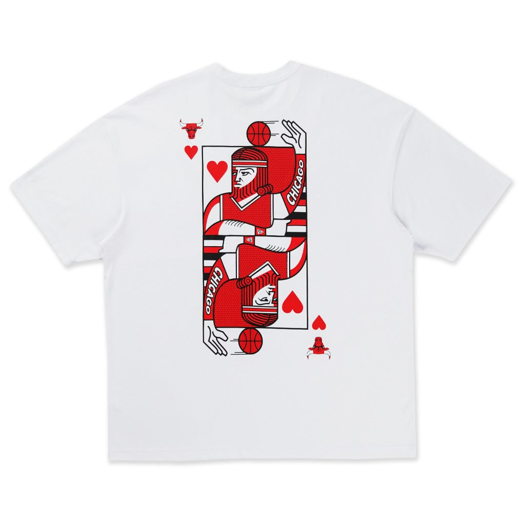 เสื้อโอเวอร์ไซส์ New Era รุ่น Chicago Bulls Playing Cards White Oversized Short Sleeve Tee