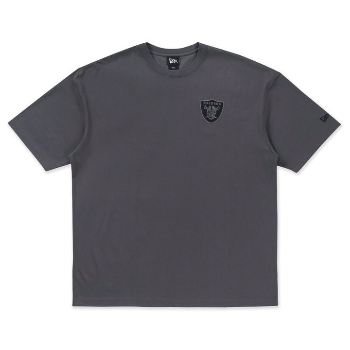 เสื้อโอเวอร์ไซส์ New Era รุ่น Las Vegas Raiders NFL Restro Graphite Oversized Short Sleeve T-Shirt