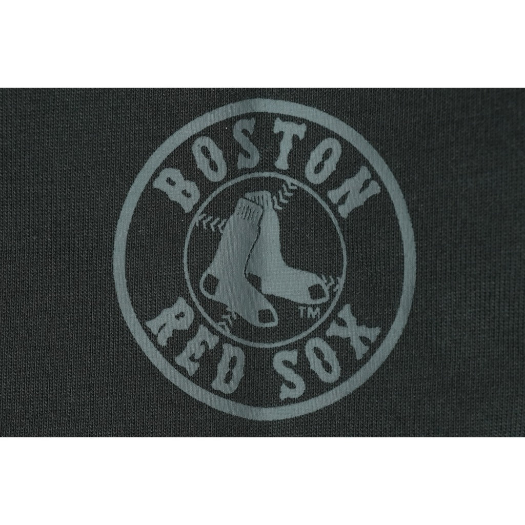 เสื้อโอเวอร์ไซส์ New Era รุ่น Boston Red Sox Assorted Graphic Burger Steel Clouds Gray Oversized Short Sleeve T-Shirt