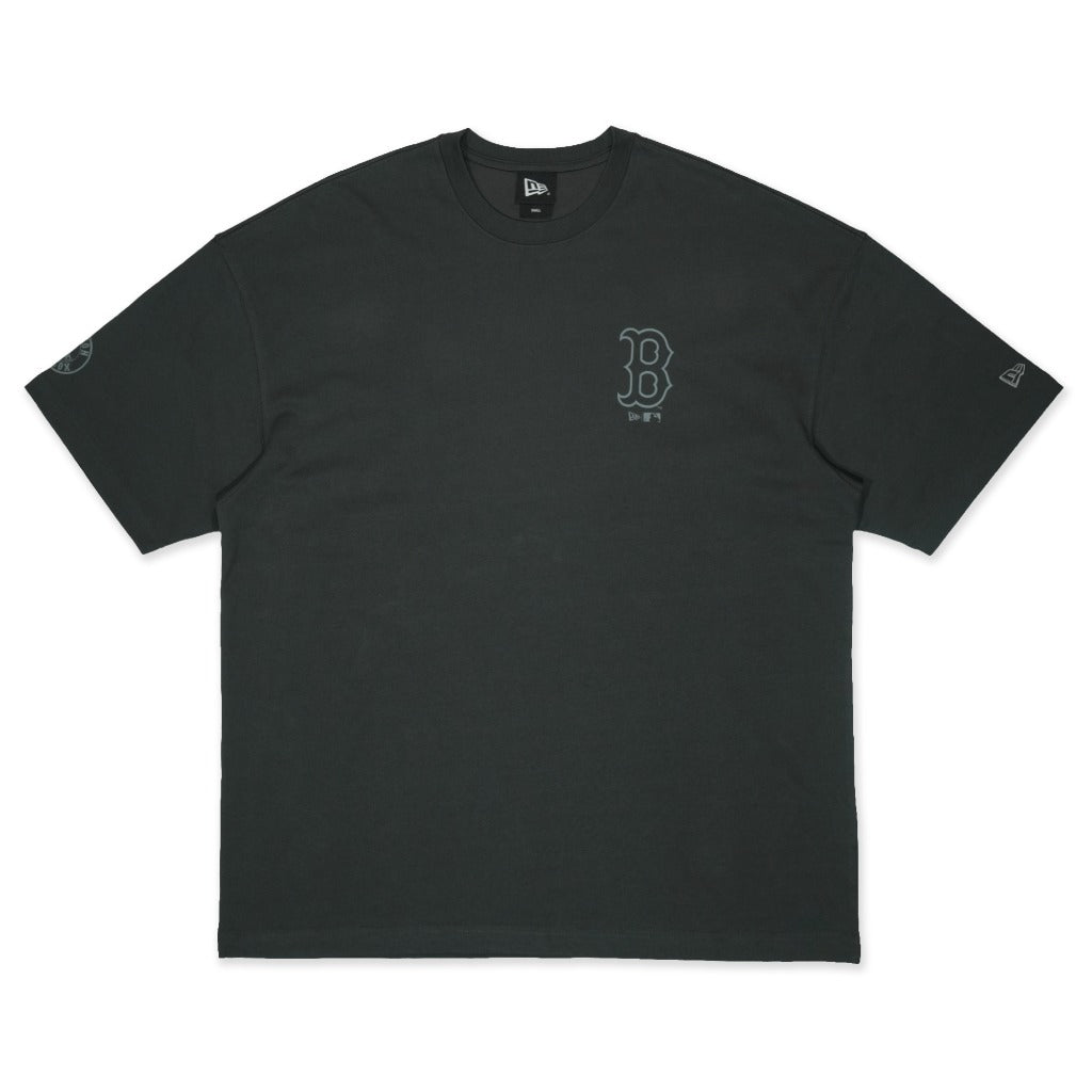 เสื้อโอเวอร์ไซส์ New Era รุ่น Boston Red Sox Assorted Graphic Burger Steel Clouds Gray Oversized Short Sleeve T-Shirt