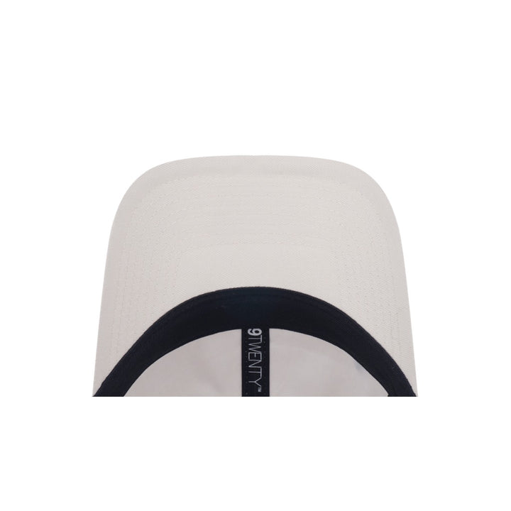 หมวกแก๊ป New Era รุ่น Los Angeles Dodgers Metal Badge Matte Brushed Ivory 9Twenty Small Cap