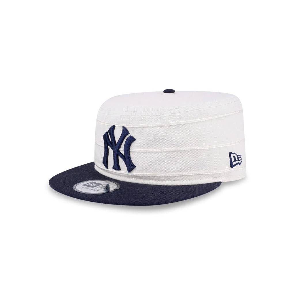 หมวกพิลล์บ็อกซ์ New Era รุ่น New York Yankees Co Pillbox Pack Chrome White And Navy Pillbox Cap