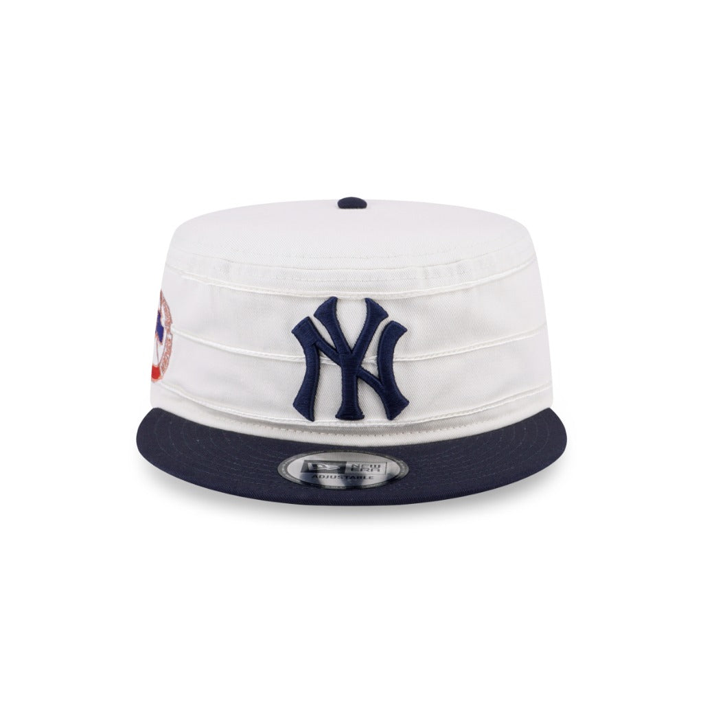 หมวกพิลล์บ็อกซ์ New Era รุ่น New York Yankees Co Pillbox Pack Chrome White And Navy Pillbox Cap