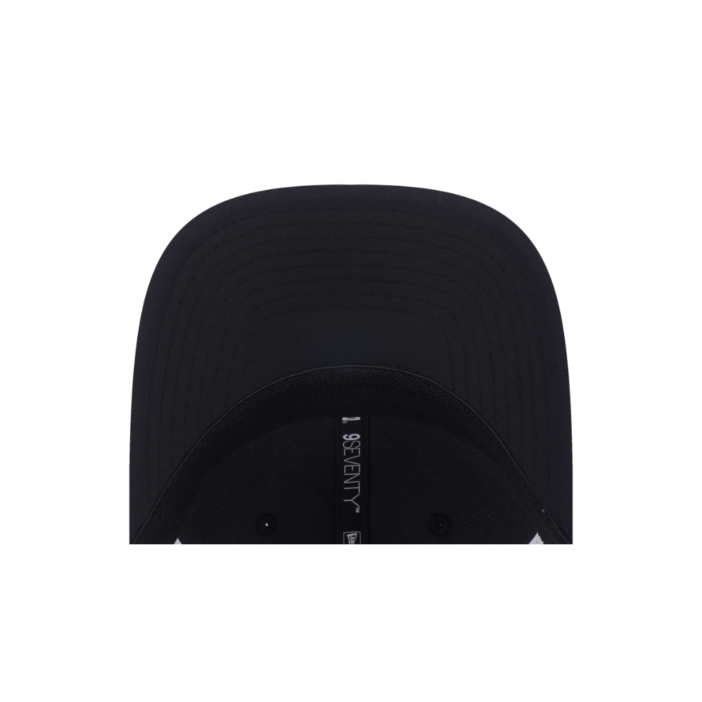 หมวกแก๊ป New Era รุ่น Boston Red Sox 9Seventy Trucker FW26 Black 9Seventy Stretch Snap Cap