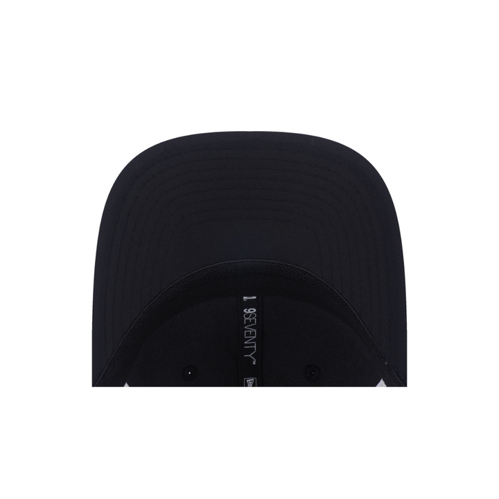 หมวกแก๊ป New Era รุ่น Boston Red Sox 9Seventy Trucker FW26 Black 9Seventy Stretch Snap Cap