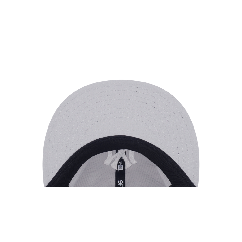 หมวกแก๊ป New Era รุ่น New York Yankees 9Fifty RC Seersucker Gray 9Fifty Retro Crown Cap
