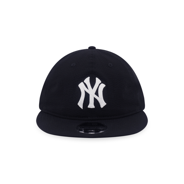 หมวกแก๊ป New Era รุ่น New York Yankees 9Fifty RC Seersucker Black 9Fifty Retro Crown Cap