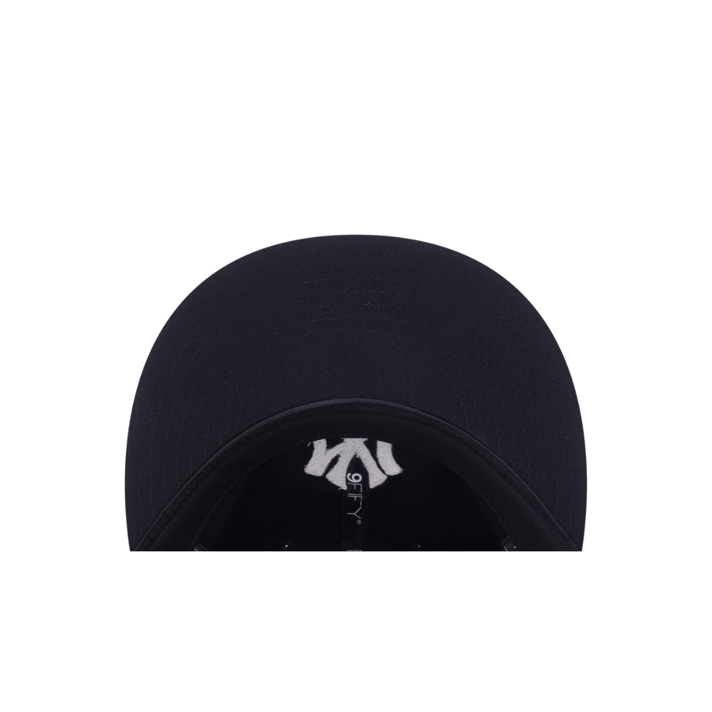 หมวกแก๊ป New Era รุ่น New York Yankees 9Fifty RC Seersucker Black 9Fifty Retro Crown Cap