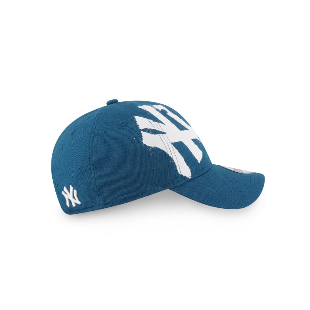 หมวกแก๊ป New Era รุ่น New York Yankees Spray Paint Cadet Blue 9Forty Unst Cap