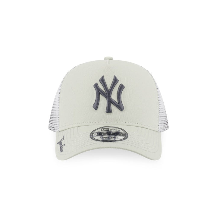 หมวกแก๊ป New Era รุ่น New York Yankees Color Era Soft Grass 9Forty A-Frame Trucker Cap
