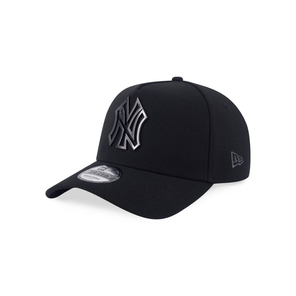 หมวกแก๊ป New Era รุ่น New York Yankees Metal Badge Matte Brushed Black 9Forty A-Frame Cap