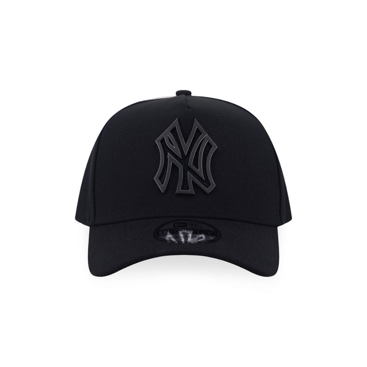 หมวกแก๊ป New Era รุ่น New York Yankees Metal Badge Matte Brushed Black 9Forty A-Frame Cap