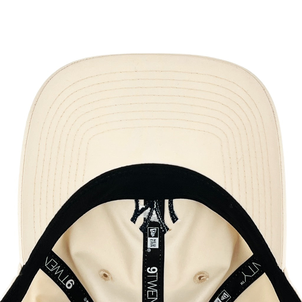 หมวกแก๊ป New Era รุ่น New York Yankees Typewriter Beige 9Twenty Cap