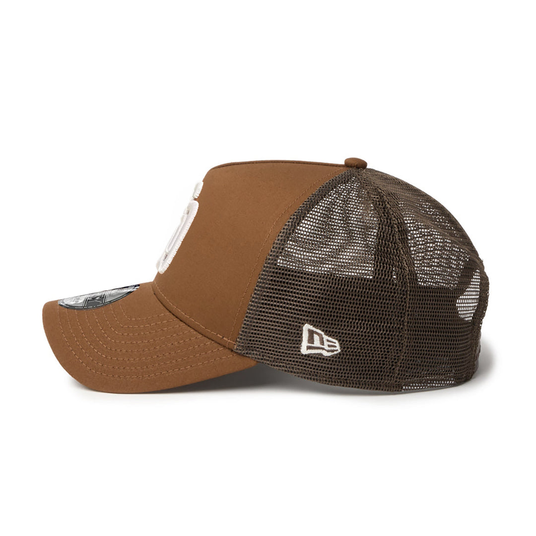หมวกแก๊ป New Era รุ่น San Diego Padres Typewriter Brown 9Forty A-Frame Trucker Cap
