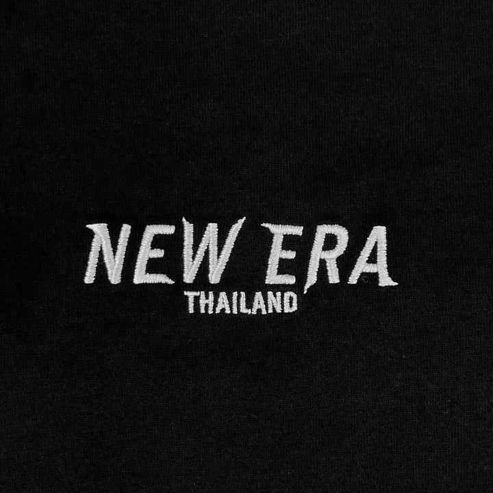 เสื้อยืดแขนสั้น New Era รุ่น PHI TA KHON 10Th Anniversary Black Short Sleeve Tee