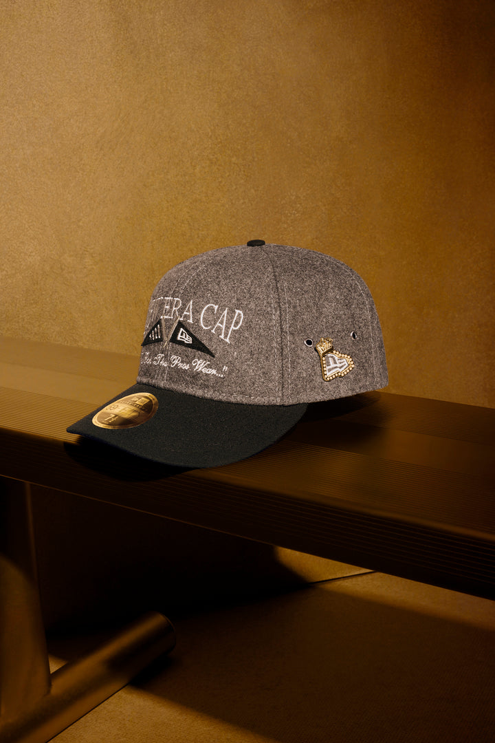 New Era เข็มติดหมวกรุ่น New Era 59FIFTY Day 2025 Crown NE Flag Black and Gold Pin