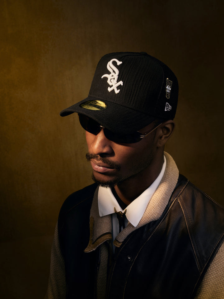 New Era เข็มติดหมวกรุ่น New Era 59FIFTY Day 2025 Buffalo Map Black and Gold Pin