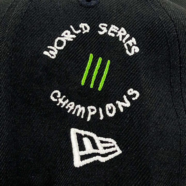 หมวกแก๊ป New Era รุ่น Chicago White Sox Scribble Black 59Fifty Cap