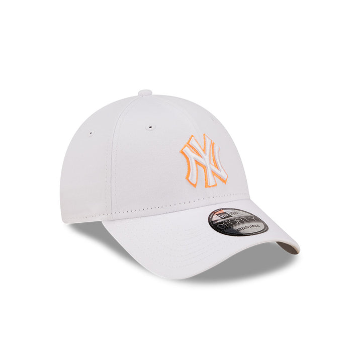 หมวกแก๊ป New Era รุ่น New York Yankees Neon Outline Optic White 9Forty Cap