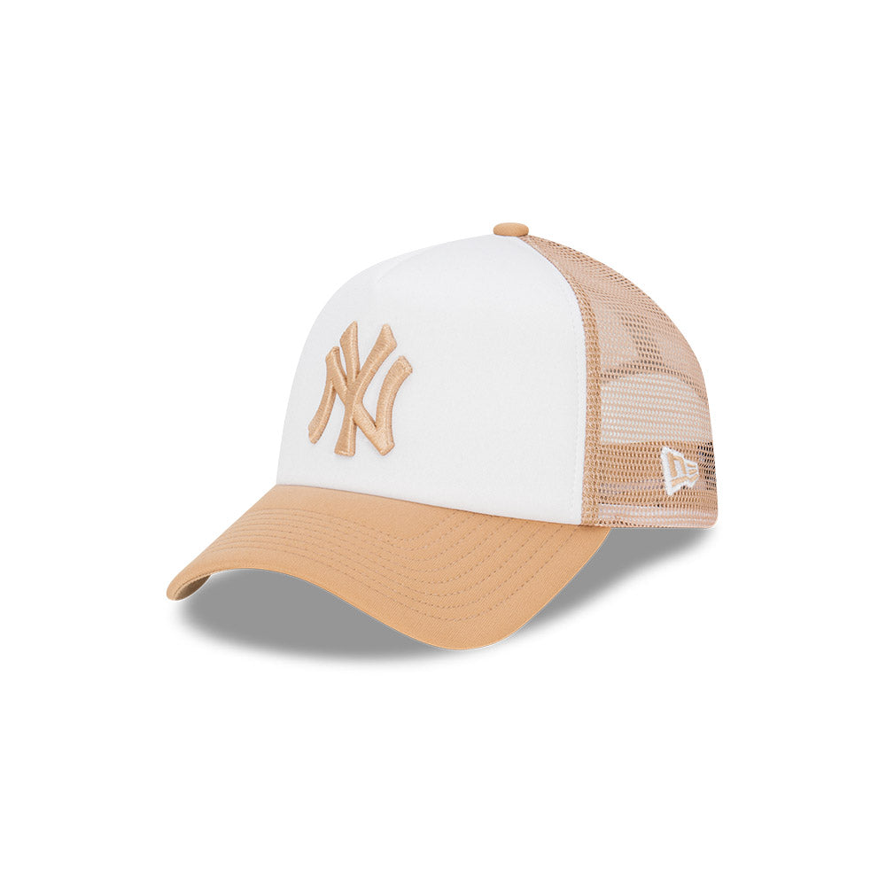 หมวกแก๊ป New Era รุ่น New York Yankees Earthtones World Series 2-Tone Camel Visor White 9Forty AF Trucker Cap