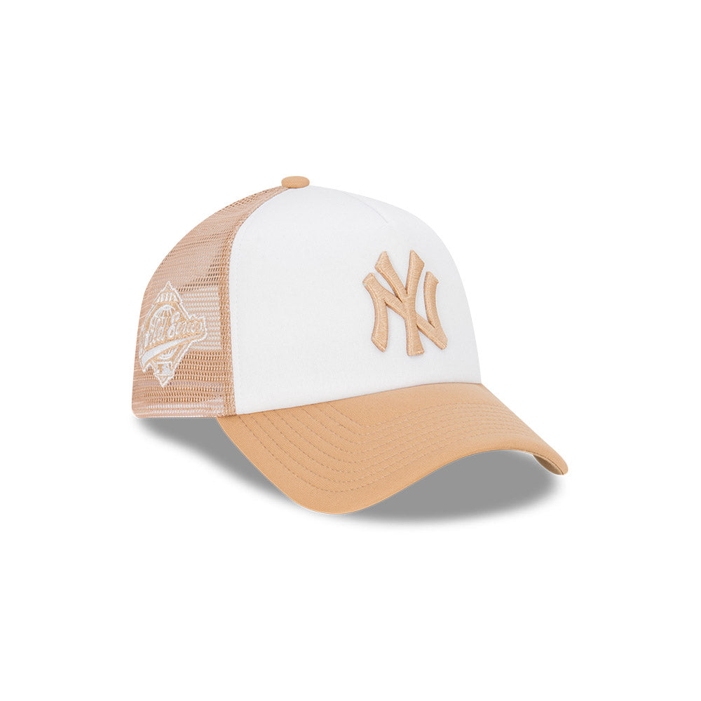 หมวกแก๊ป New Era รุ่น New York Yankees Earthtones World Series 2-Tone Camel Visor White 9Forty AF Trucker Cap