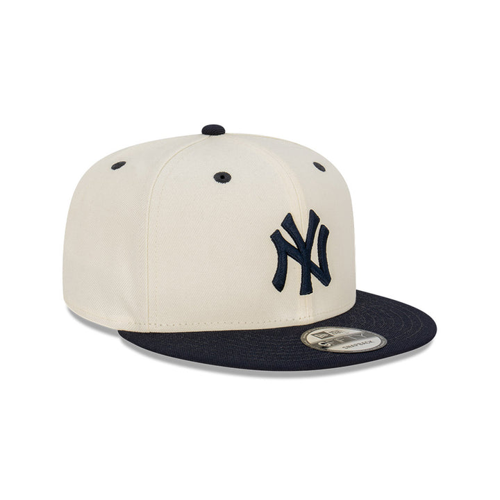 New Era หมวกรุ่น New York Yankees 2-Tone Navy Visor Chrome White 9Fifty Cap