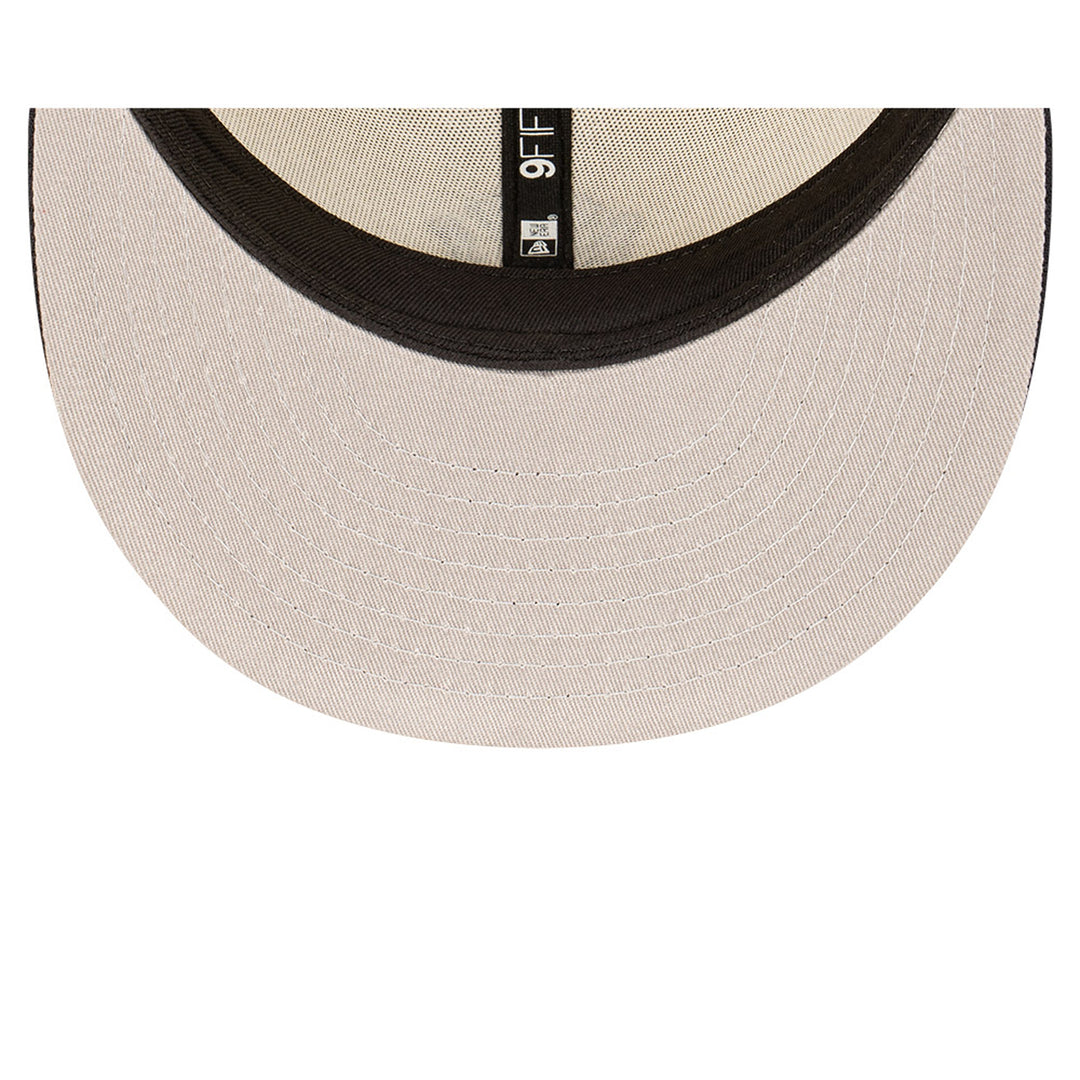 New Era หมวกรุ่น New York Yankees 2-Tone Navy Visor Chrome White 9Fifty Cap