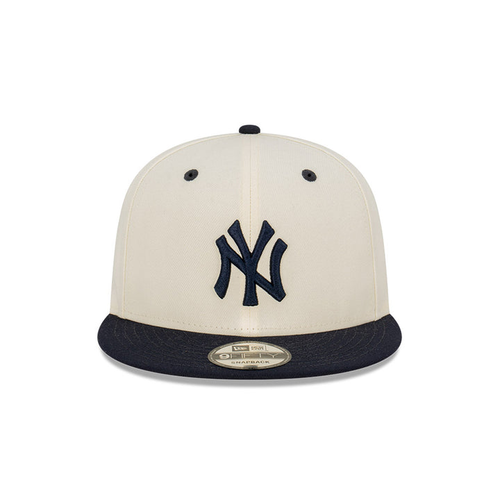 New Era หมวกรุ่น New York Yankees 2-Tone Navy Visor Chrome White 9Fifty Cap