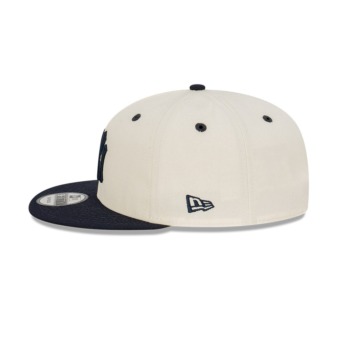 New Era หมวกรุ่น New York Yankees 2-Tone Navy Visor Chrome White 9Fifty Cap