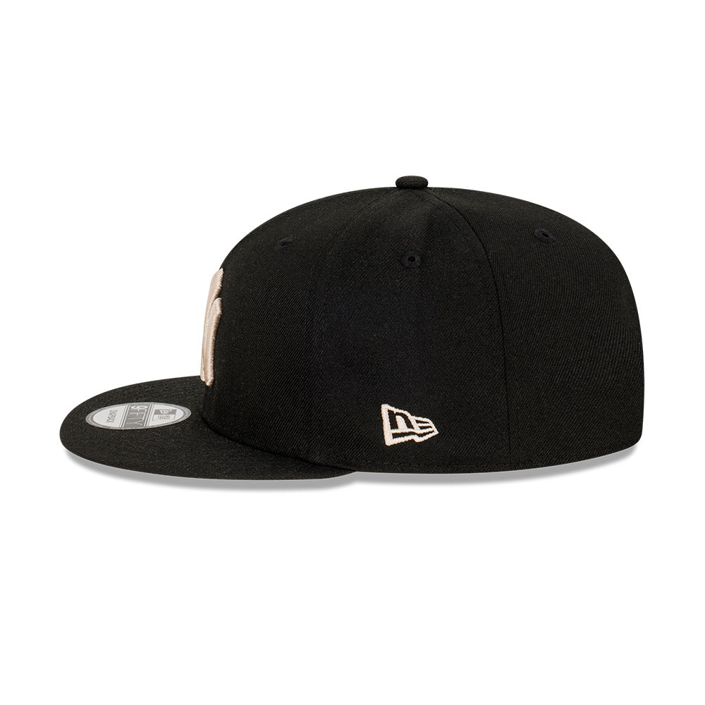 New Era หมวกรุ่น New York Yankees Cooperstown Stone World Series Black 9Fifty Cap