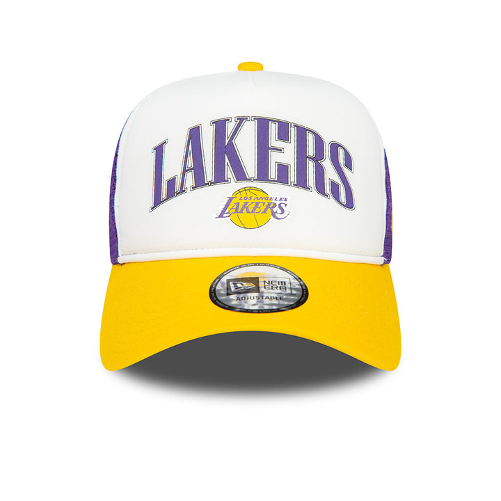 New Era หมวกรุ่น Los Angeles Lakers NBA Graphic 2-Tone True Purple Rear White 9Forty EF Trucker Cap