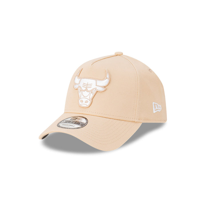 NEW ERA หมวกรุ่น CHICAGO BULLS OATMILK 9FORTY AF  CAP