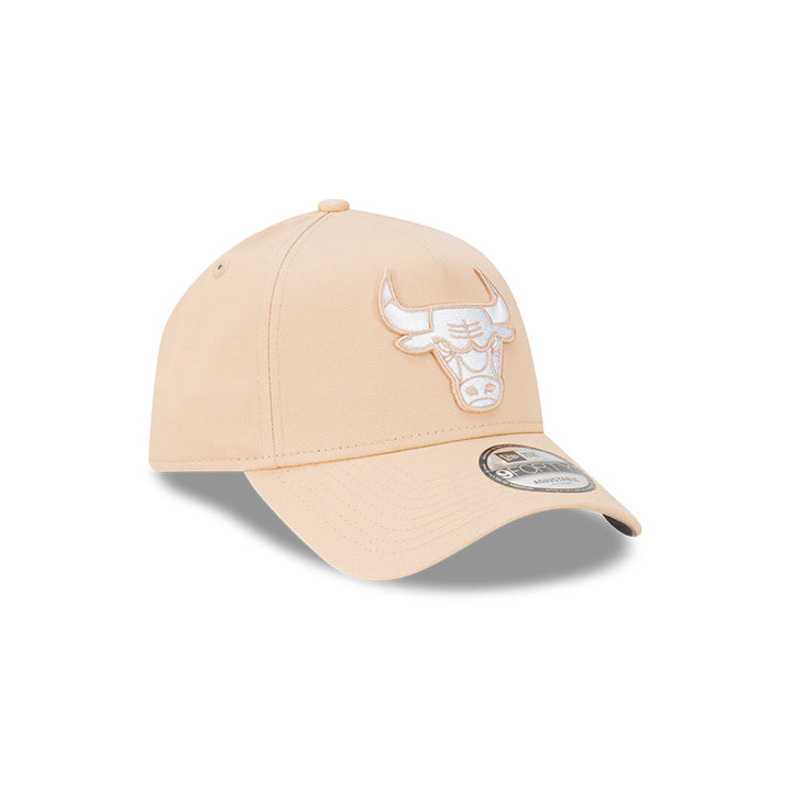 NEW ERA หมวกรุ่น CHICAGO BULLS OATMILK 9FORTY AF  CAP