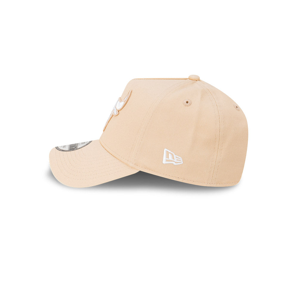 NEW ERA หมวกรุ่น CHICAGO BULLS OATMILK 9FORTY AF  CAP