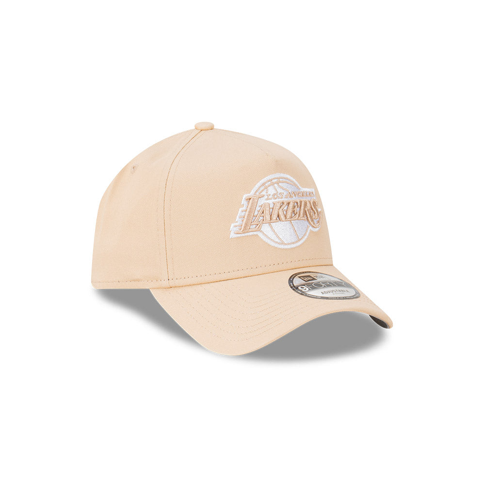 NEW ERA หมวกรุ่น LOS ANGELES LAKERS OATMILK 9FORTY AF CAP