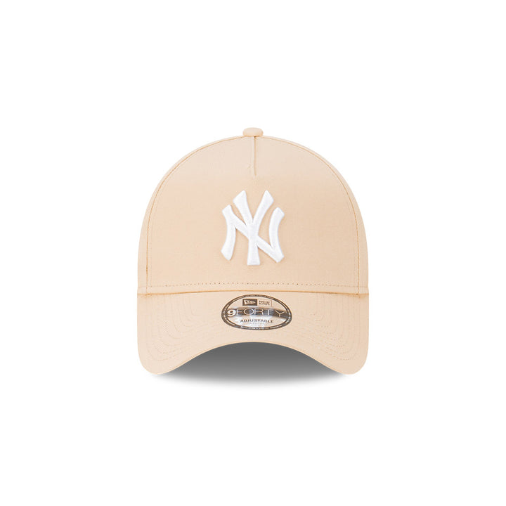 NEW ERA หมวกรุ่น NEW YORK YANKEES OATMILK 9FORTY AF CAP