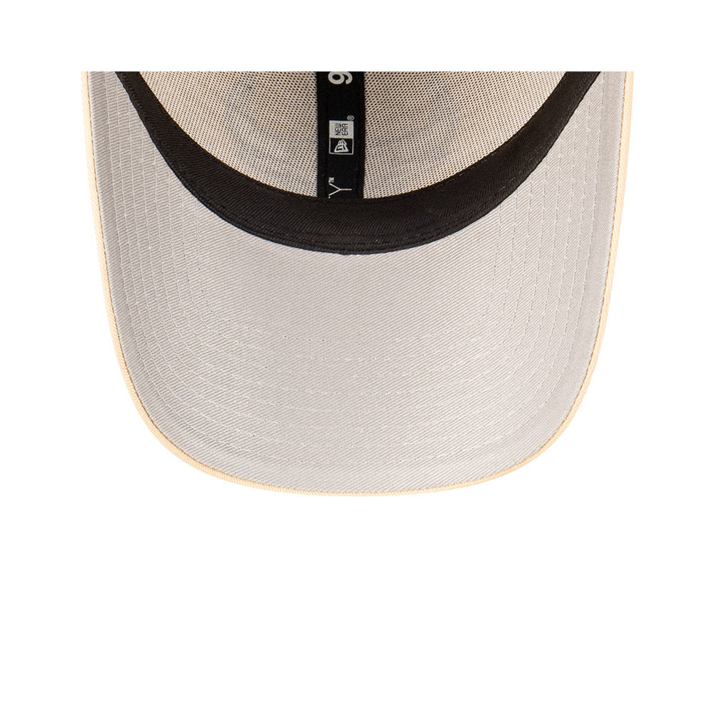 New Era หมวกรุ่น LAS VEGAS RAIDERS OAT MILK 9FORTY CAP