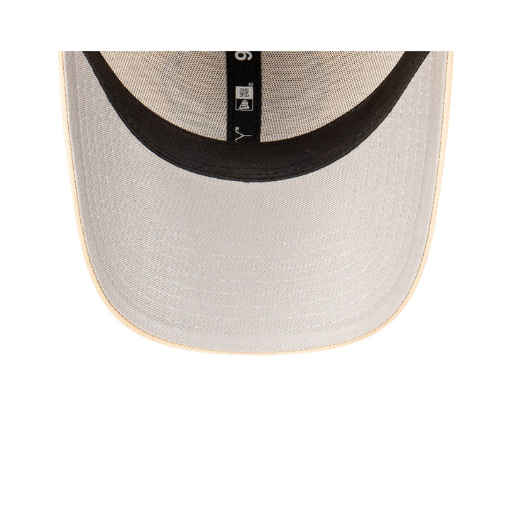 New Era หมวกรุ่น LAS VEGAS RAIDERS OAT MILK 9FORTY CAP
