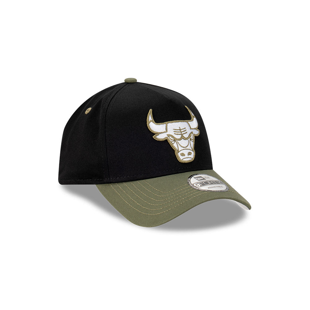 New Era หมวกรุ่น Chicago Bulls Olive Green Visor Black 9FORTY A-Frame Cap