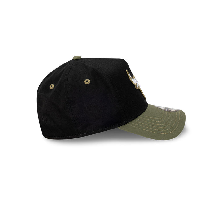 New Era หมวกรุ่น Chicago Bulls Olive Green Visor Black 9FORTY A-Frame Cap