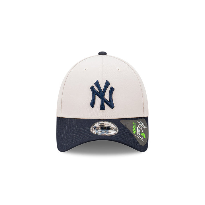 New Era หมวกรุ่น New York Yankees 2-Tone Stone Repreve Navy Visor Stone 9FORTY Cap