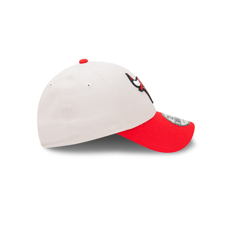 New Era หมวกรุ่น Chicago Bulls 2-Tone Stone Repreve Scarlet Visor Stone 9FORTY Cap