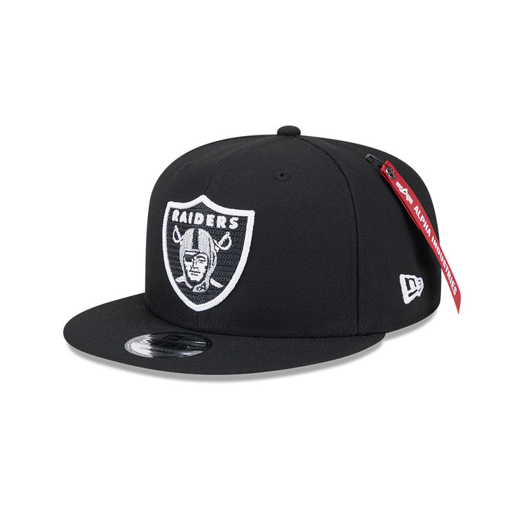 New Era หมวกรุ่น New Era x Alpha Industrial Las Vegas Raiders Black 9FIFTY