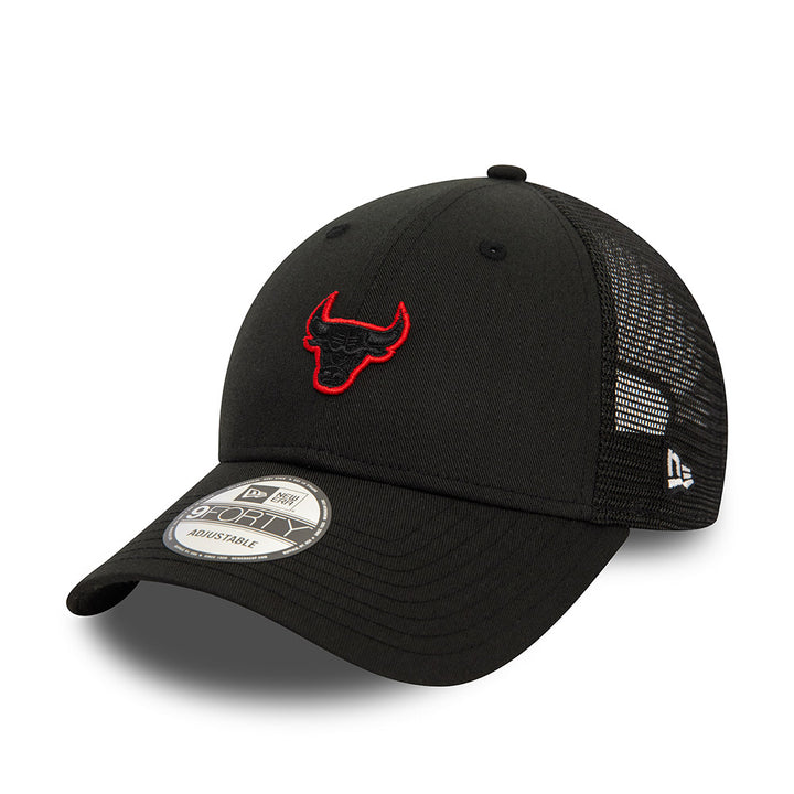 New Era หมวกรุ่น Chicago Bulls Black 9FORTY Trucker Cap