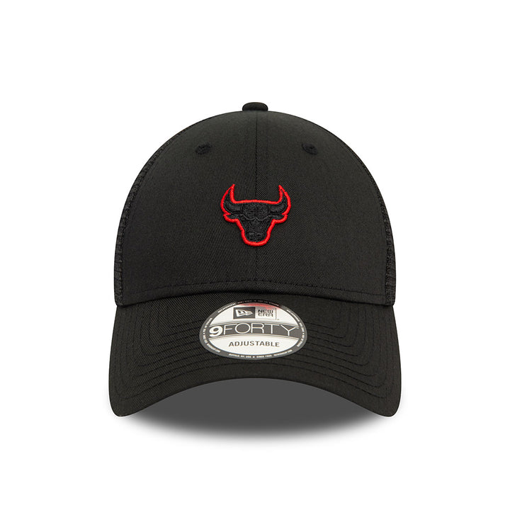 New Era หมวกรุ่น Chicago Bulls Black 9FORTY Trucker Cap