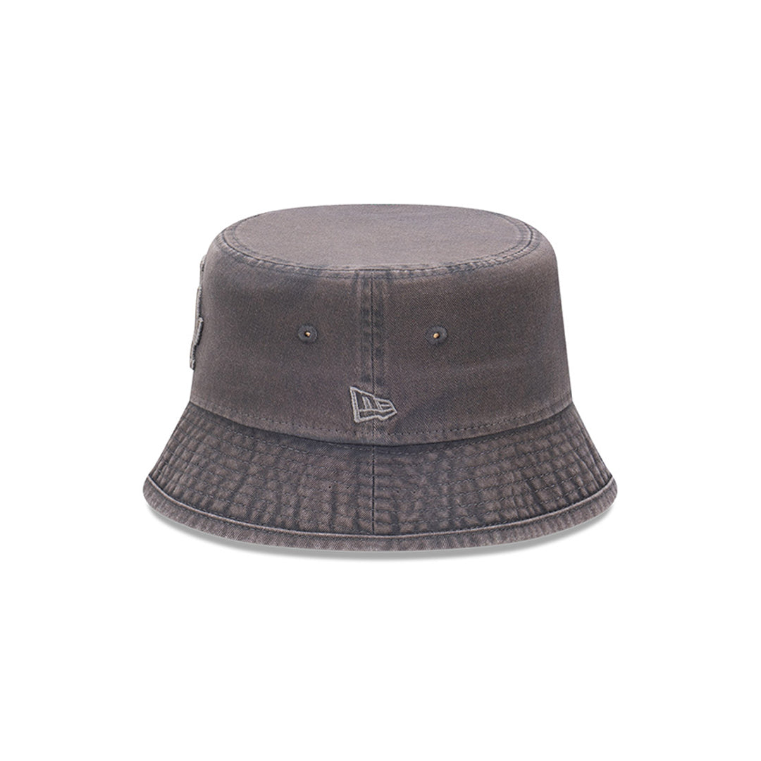 New Era หมวกรุ่น Los Angeles Dodgers Tonal Snow Wash Graphite Bucket 01